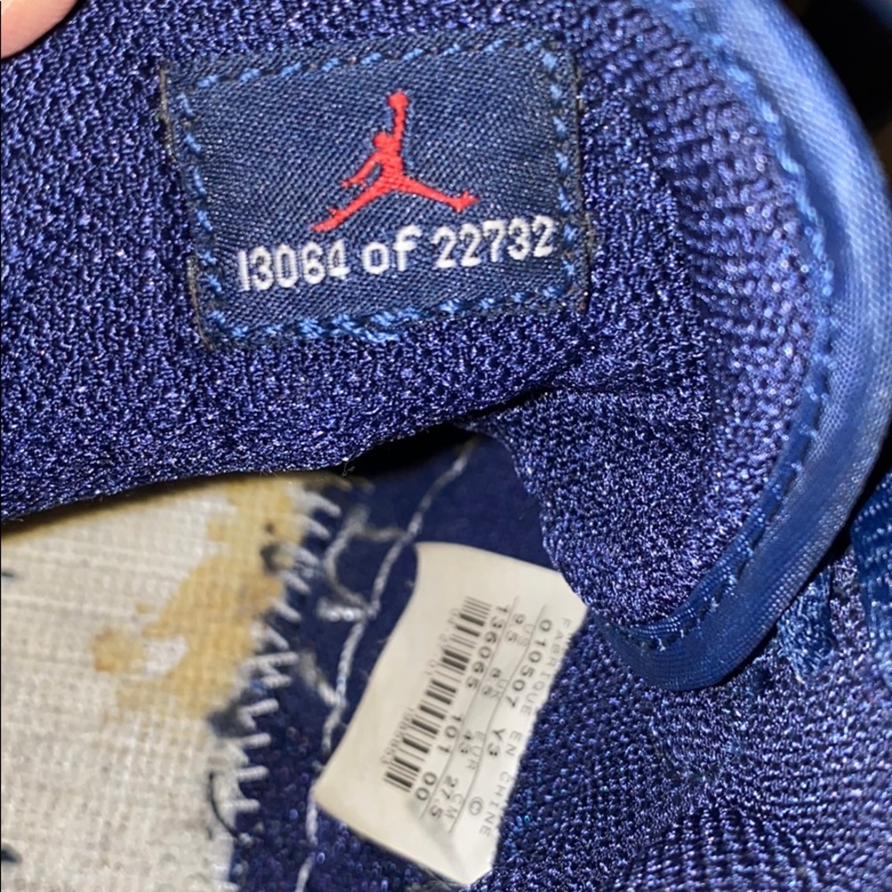 Air Jordan 1 Mid Limited 13,064 of 22,732 pairs